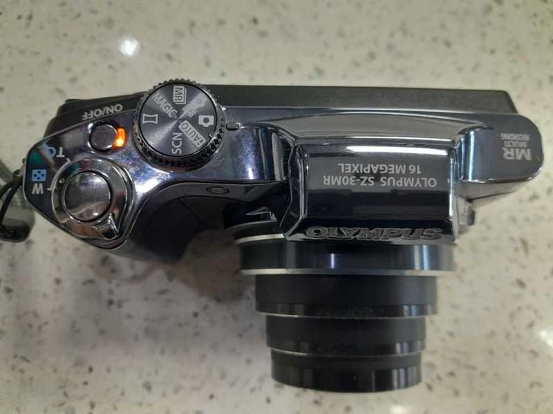 Olympus SZ30MR - 16 Megapixel - 24x Optical Zoom