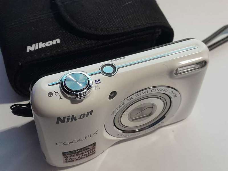 Nikon Coolpix L27 - 16 Megapixels - 5x Wide Zoom