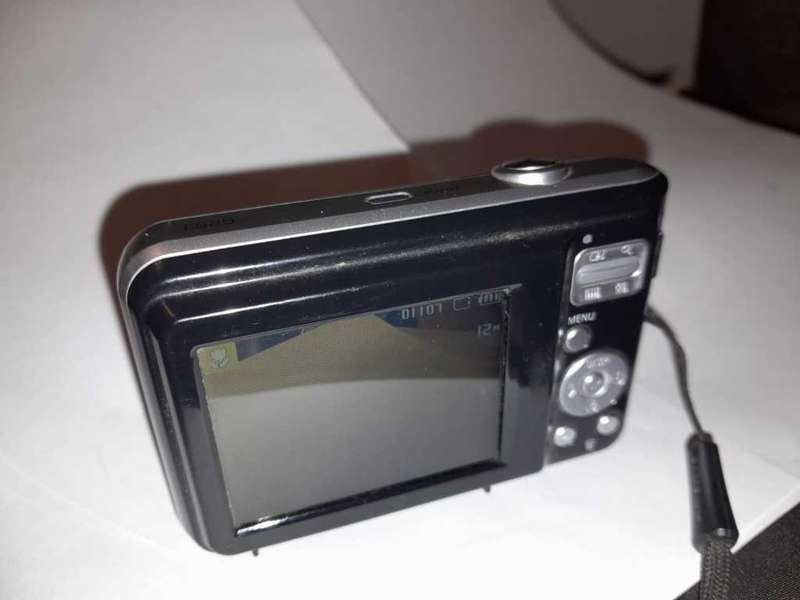 Samsung ES25 - 12.2 Megapixels - 4x Optical Zoom