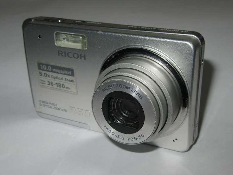 Ricoh R50 - 5x Optical Zoom - 10 Megapixels