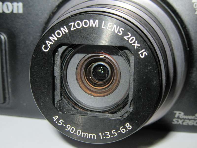 Canon SX260HS - 20x Optical Zoom - 12 Megapixels