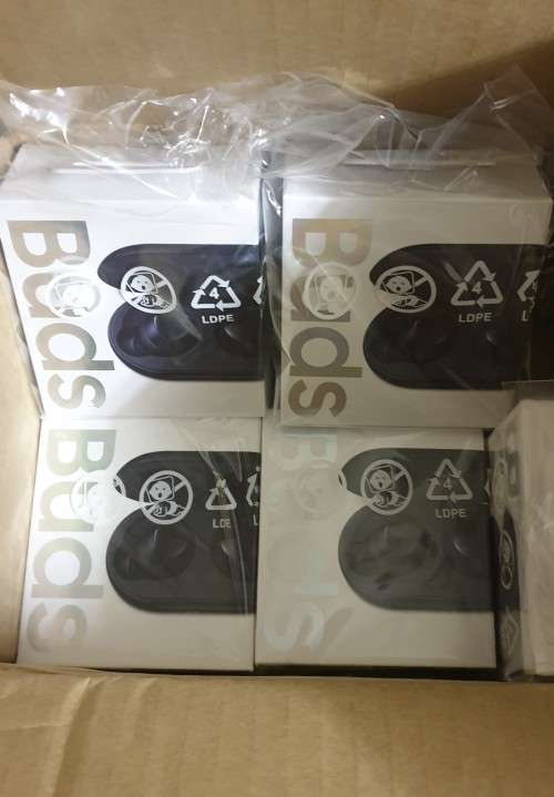 Samsung Galxy Buds Black Brand New Sealed with Wireless Charging Case