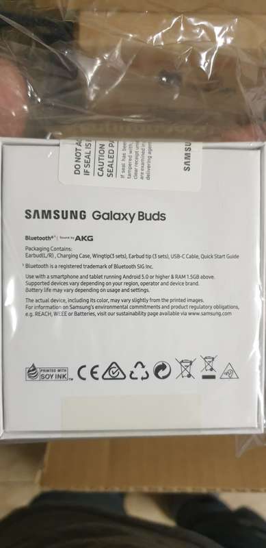 Samsung Galxy Buds Black Brand New Sealed with Wireless Charging Case