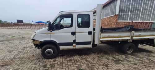 IVECO 70C15D Crew Cab F/CC/C 2012