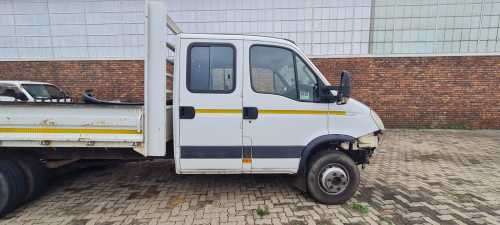 IVECO 70C15D Crew Cab F/CC/C 2012