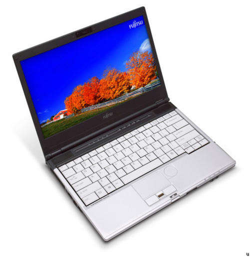 FUJITSU SIEMENS LIFEBOOK S761 CORE i3-2310M 2.1GHZ, 4GB MEMORY 320GB BUILT IN 3G HSDPA WINDOWS 7