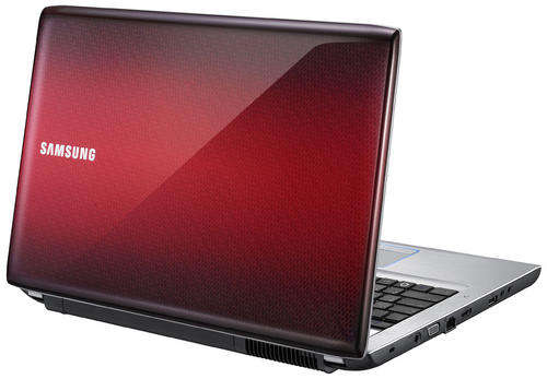 Samsung R730 ## 17.3" Display ## 512Mb Nvidia Graphics ## 4GB RAM##320GB HDD
