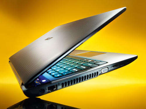ACER ASPIRE 5750,CORE i5 2.4GHZ,4GB RAM,320GB HDD,DVD WRITER,WEBCAM,
