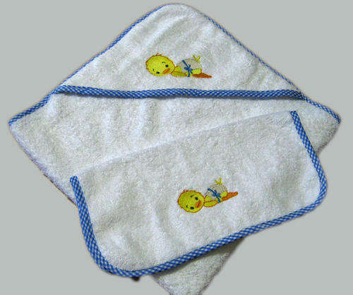 HOODED TOWEL SET