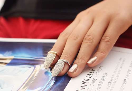 NEW!- Bling Nail Ring