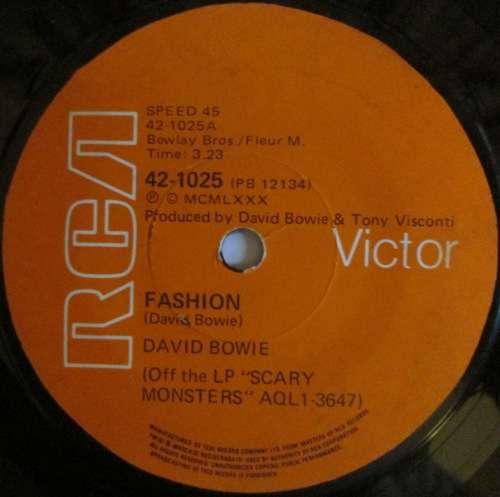 DAVID BOWIE - FASHION / SCREAM LIKE A BABY (7 INCH SINGLE/VINYL)