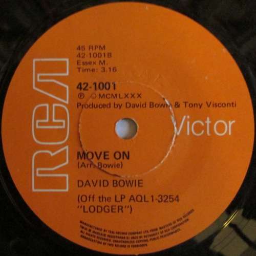 DAVID BOWIE - ASHES TO ASHES / MOVE ON (7 INCH SINGLE/VINYL)