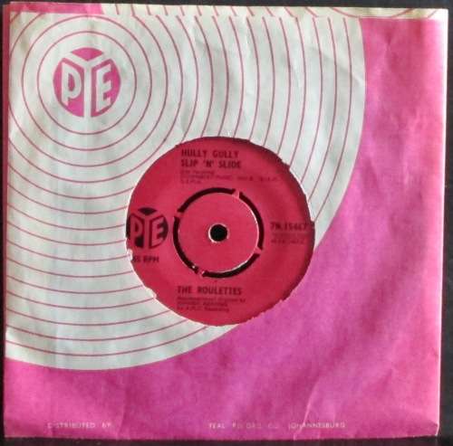 THE ROULETTES - HULLY GULLY SLIP N¿ SLIDE / LA BAMBA  (7 SINGLE/VINYL)
