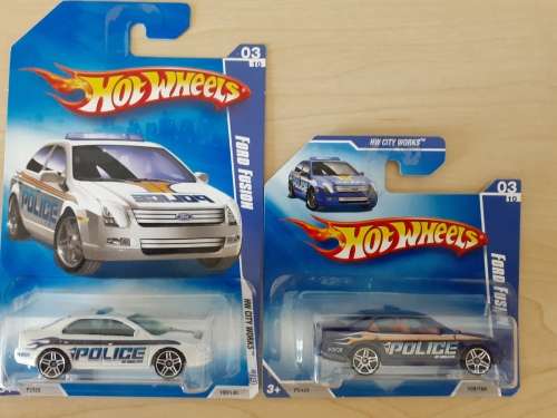 HOT WHEELS FORD FUSION POLICE CARS SET OF 2 CARS (COLOUR VARIATION)