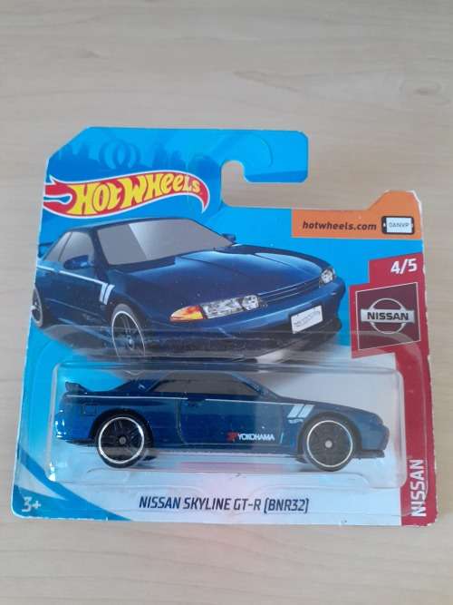 HOT WHEELS NISSAN SKYLINE GT-R (BNR32)