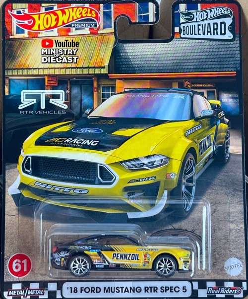 HOT WHEELS PREMIUM BOULEVARD 2018 FORD MUSTANG RTR SPEC 5
