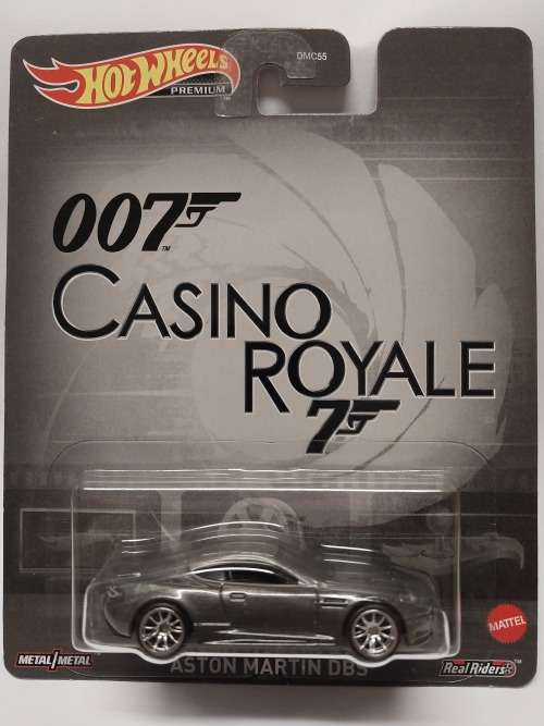 HOT WHEELS PREMIUM `REPLICA ENTERTAINMENT SET`