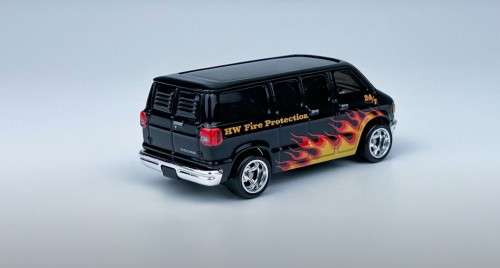HOT WHEELS `BOULEVARD` DODGE VAN