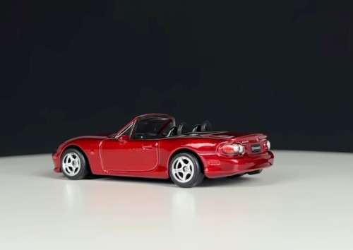 HOT WHEELS PREMUIM `BOULEVARD` 2004 MAZDA MAZDASPEED MIATA