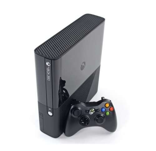 XBOX  360E - 500 GB  - 1 X  CONTROLLER - 7 X GAMES MODEL 1538