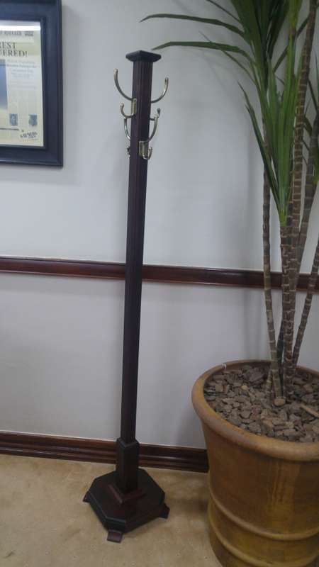 Antique Hat/Coat Stand -  Solid  - Immaculate Condition - R2500 COLLECTIONS ONLY - Arrange courier