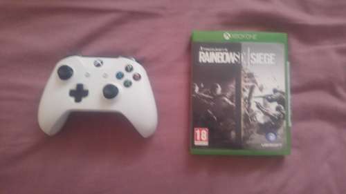 Microsoft Xbox One 500GB Model 1540 Gaming Console + 1 Controller + Rainbows x Seige Xbox One Game