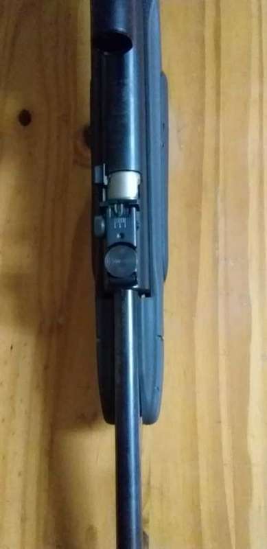 GAMO CFX PELLET GUN WITH SCOPE - 1000 FPS IN EXCELLENT CONDITION - MADE IN SPAIN
