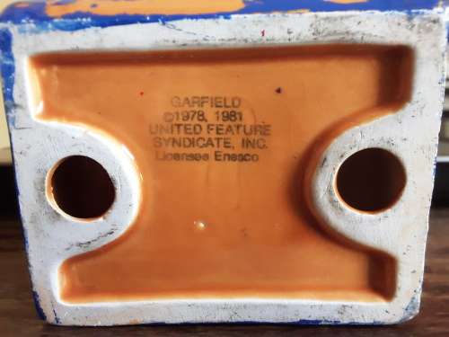 1978, 1981 - GARFIELD VINTAGE Ceramic Figurine - United Feature Syndicate, INC
