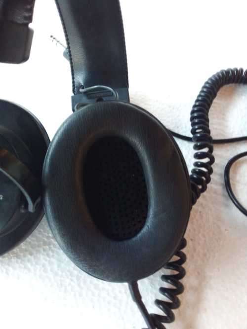 1979 Vintage Sony Dr-s3 Dynamic Stereo Headphones W/ Long Extension Cable