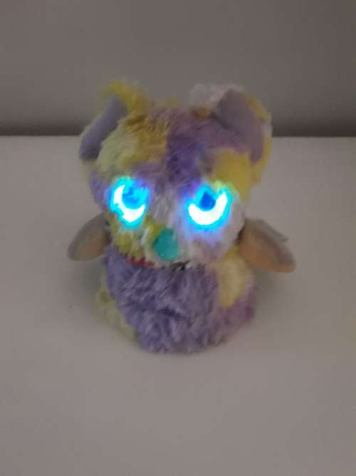 Hatchimals -19100 - Purple and Yellow Fury Friend - 4 Different Settings - 100% Working Condition