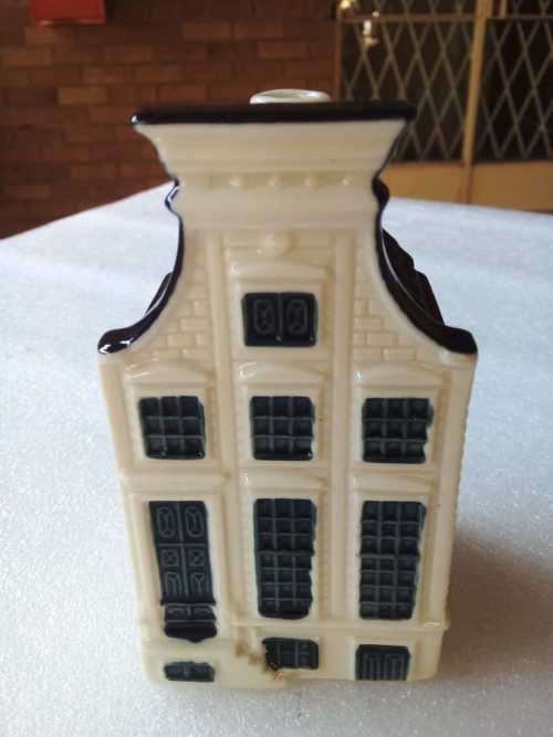 Blue Delft's made for KLM by BOLS Amsterdam 1575 - Decanter - Amazing Condition - Complete