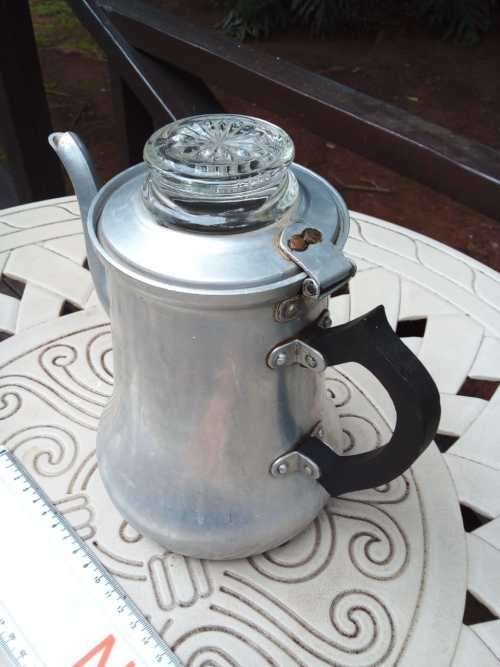 VINTAGE PROTEA ENGLAND CRYSTAL GLASS AND ALUMINUM 4 CUP PERCOLATOR COFFEE/TEA POT