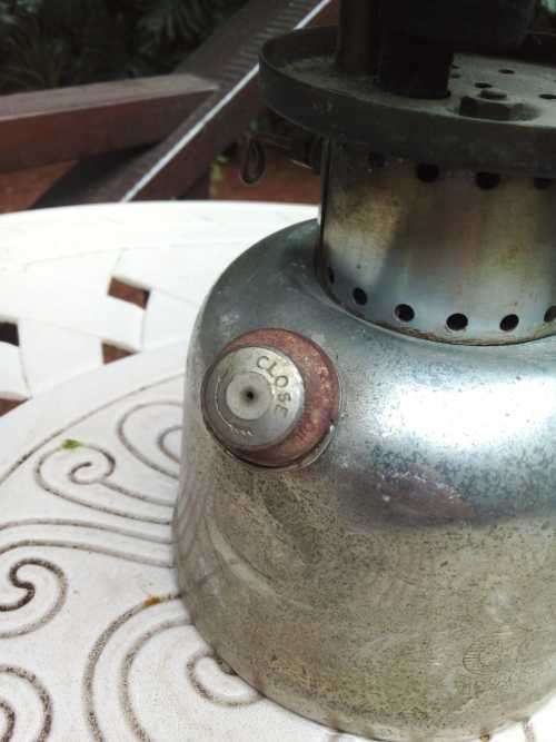 Old Coleman no. 249 Lantern No glass shade - 249-299 - MADE IN CANADA