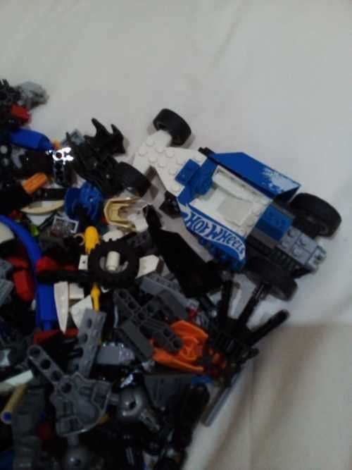 LEGO - ASSORTED LEGO 2KG - AMAZING CONDITION