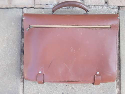 CHENEY LEATHER BRIEFCASE- VINTAGE - MADE IN ENGLAND