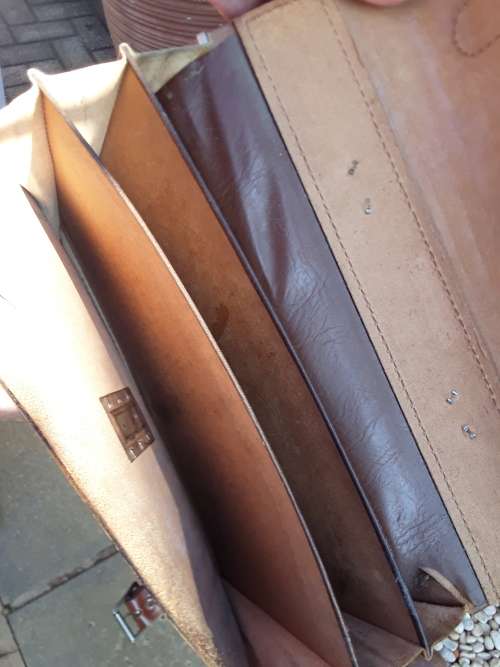 CHENEY LEATHER BRIEFCASE- VINTAGE - MADE IN ENGLAND