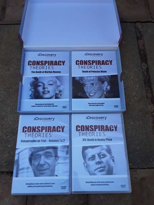 Conspiracy Therories 5 DVD Limited Edition GRDC8438 - 5 DVD BOX SET - LIMITED EDITION - LIKE NEW