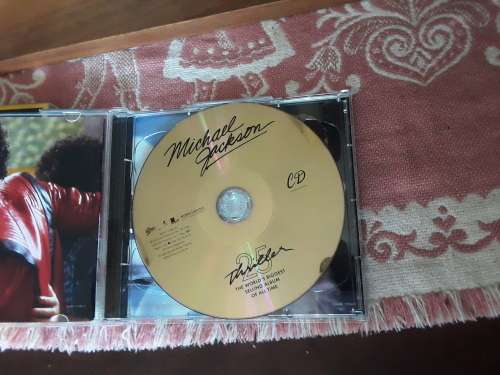 MICHAEL JACKSON THRILLER 25 CD/DVD 88697 17986 2 EPIC LIMITED EDITION 2008