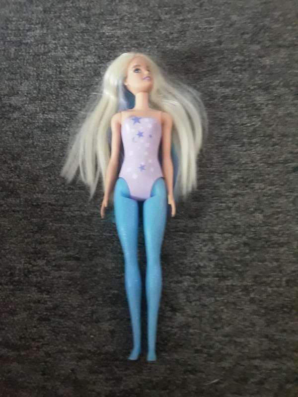 4 Barbie Dolls - Mattel - 1 Simba Kevin Doll