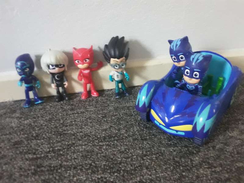 PJ Masks Frog Box eOne with 5 Figures - 100% ORIGINAL AMAZING