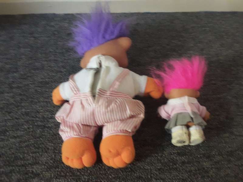 Vintage My Lucky 1950`s Poodle Skirt Troll Doll Hot Pink Hair and Large Troll Battery operated