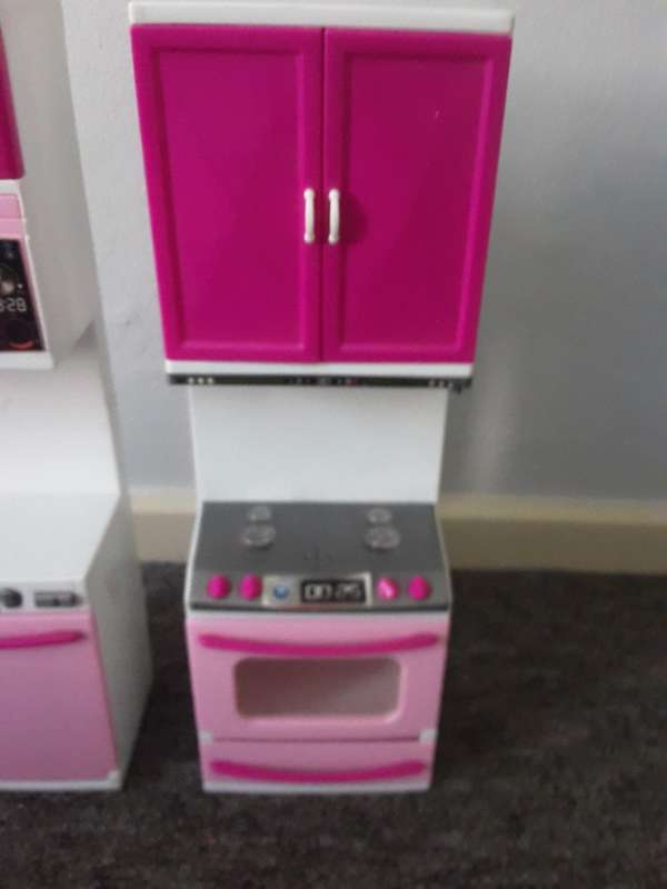2 x Girls Kitchen Cabinets Toys, Grocery Cupboards, Microwave, Stove, Washing machine