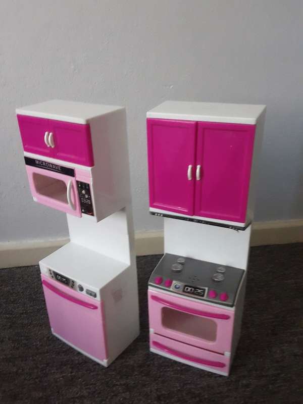 2 x Girls Kitchen Cabinets Toys, Grocery Cupboards, Microwave, Stove, Washing machine