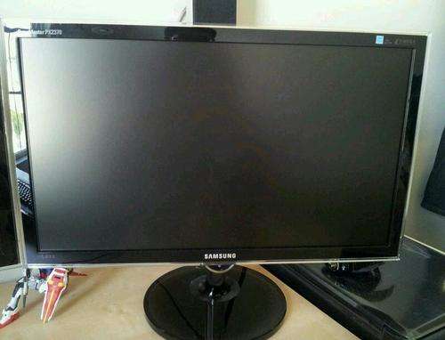 Samsung SyncMaster 21" Monitor -1920 x 1080