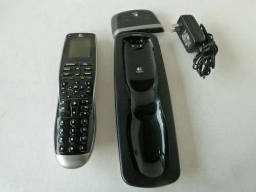 Logitech Harmony 900 Advanced RF Universal Remote Control + Accessories