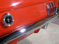 Mustang Pool table