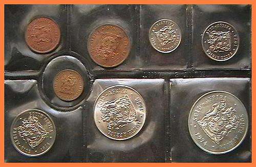 RSA 1974 SA MINT PACK-8 PIECE - COMMEMORATIVE SILVER R1 COIN