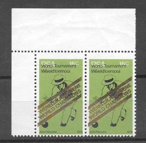 South Africa 1976 Bowls World Cup Winners pair with major of green down very fine unhinged mint