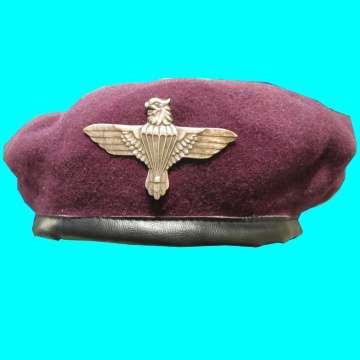 44 Parabatallion Beret with Metal Badge.