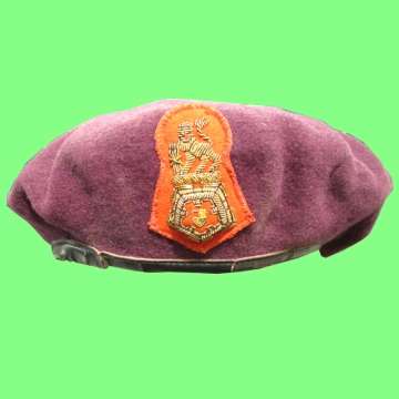 Recce High-ranking Officers Beret with Sew-on Badge.